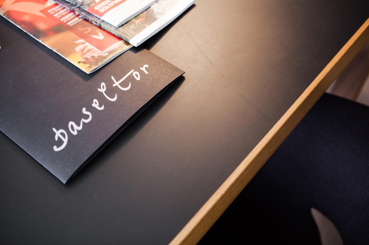 Baseltor Hotel & Restaurant ゾロトゥルン エクステリア 写真